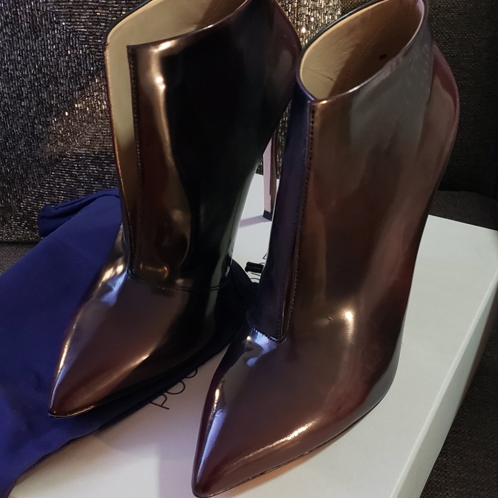 NWT Pour La Victorie Leather Booties